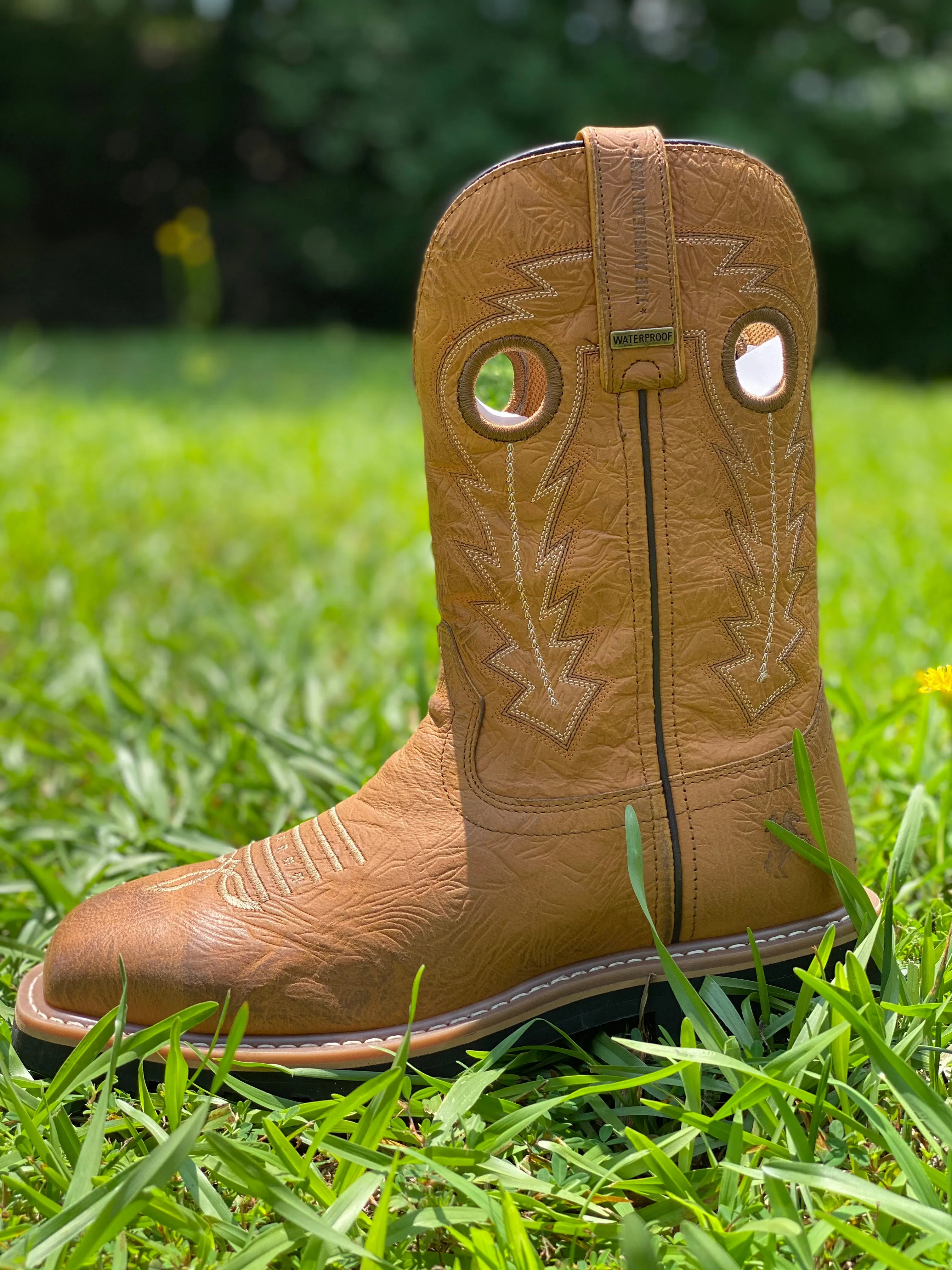 AW62B- The American West Boots - Tan Comp